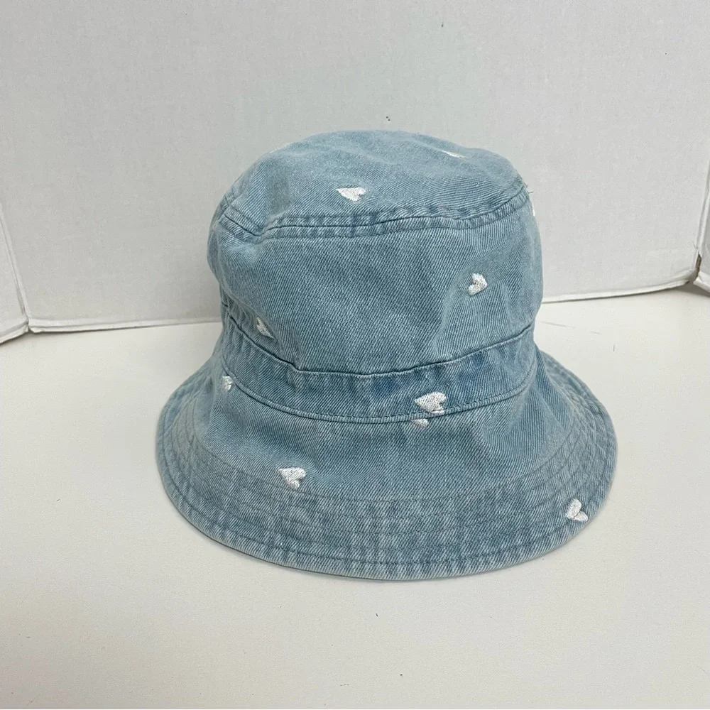 American Eagle Bucket Hat Denim Embroidered Hearts Light Wash Blue White